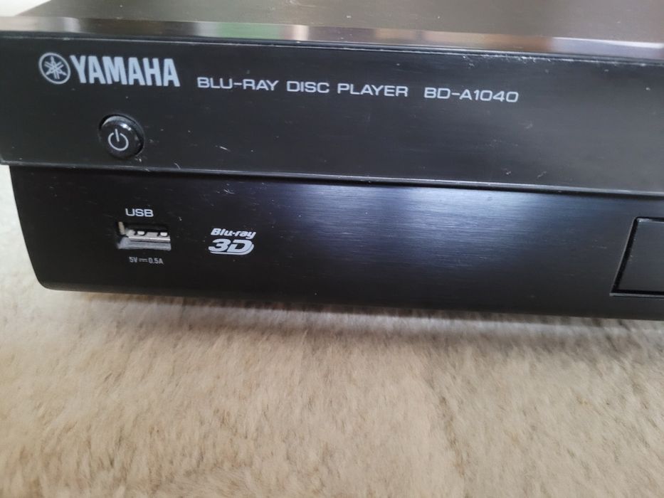Odtwarzacz Yamaha Aventage BD-A1040 Blu-ray 3D DVD SACD WiFi Bluetooth