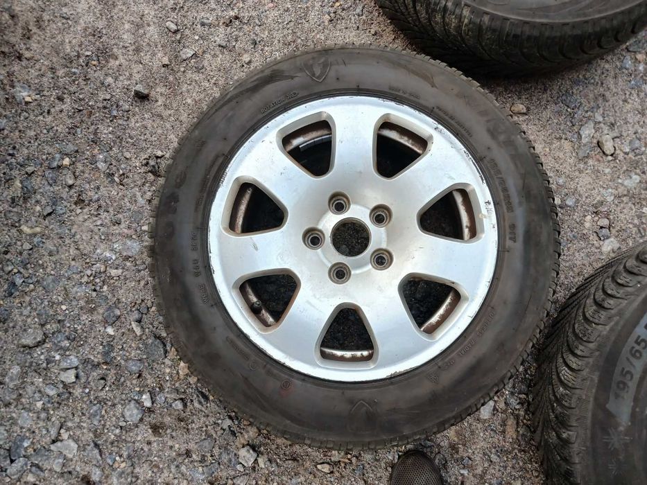 Диски 5/112 з зимовою резиною 195/65 R15