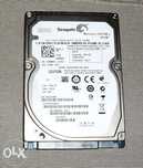 Disco rígido de 160 GB, 7200 RPM.