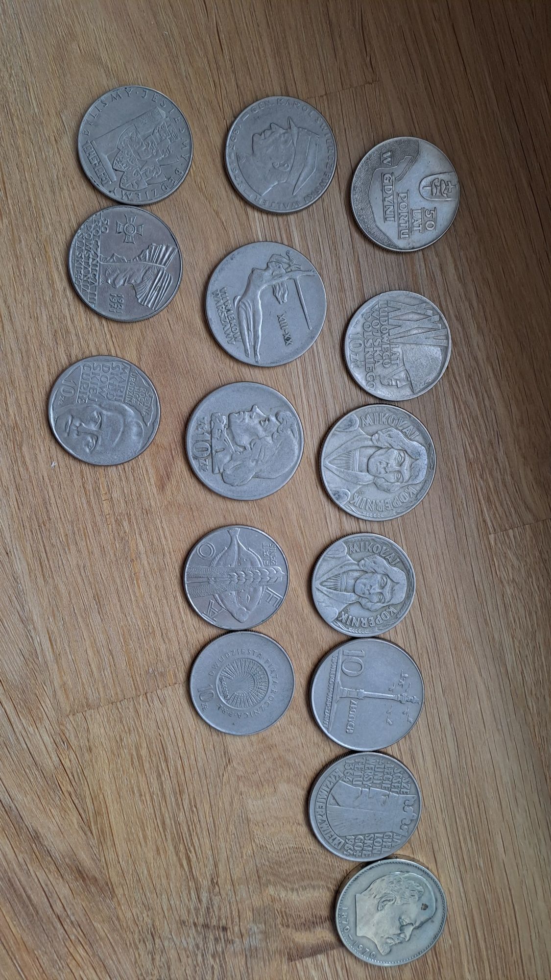 Sprzedam monety widoczne na zdjeciaciach polskie prl plus srebrne.
