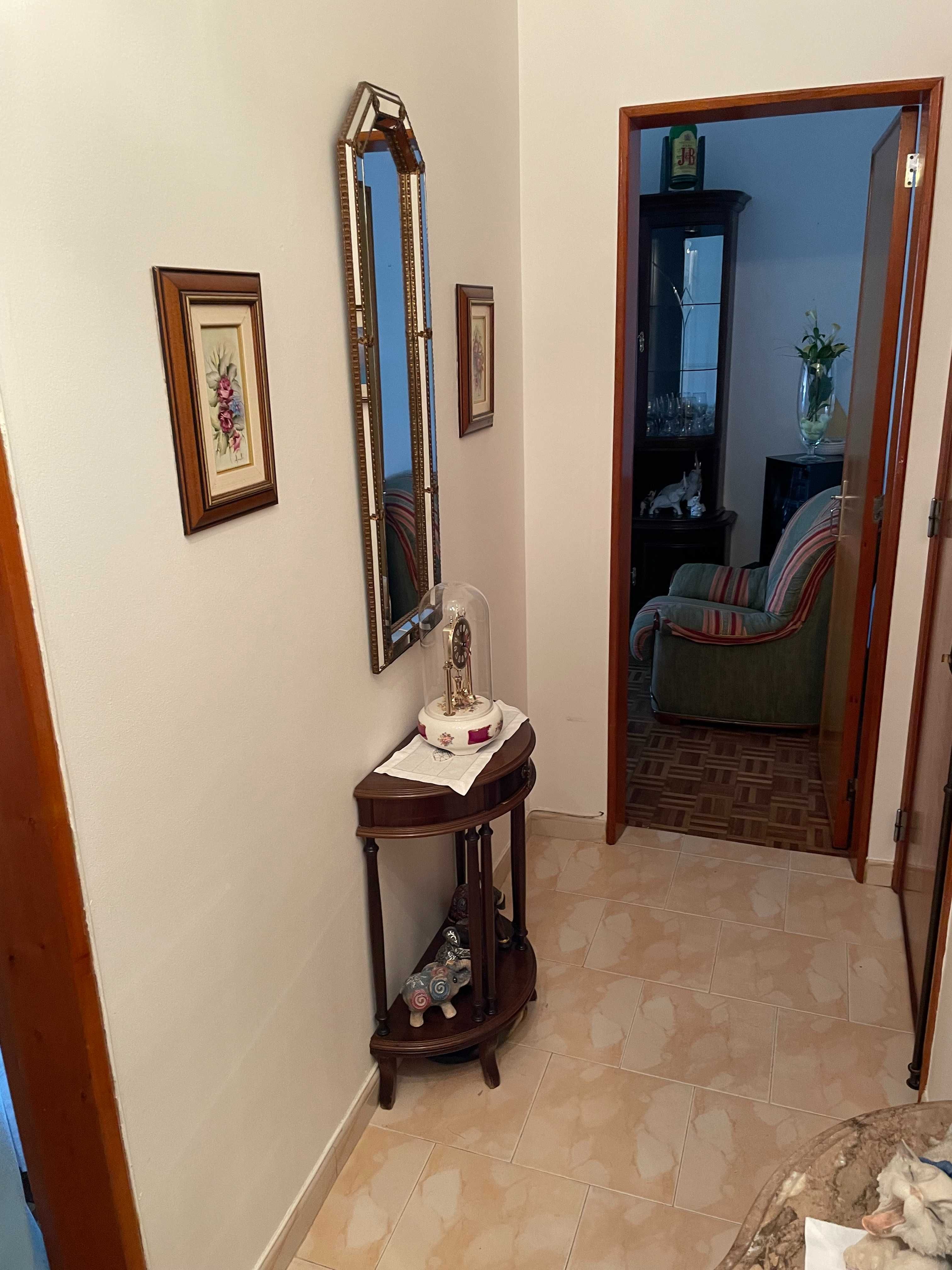 Conjunto Aparador + Espelho