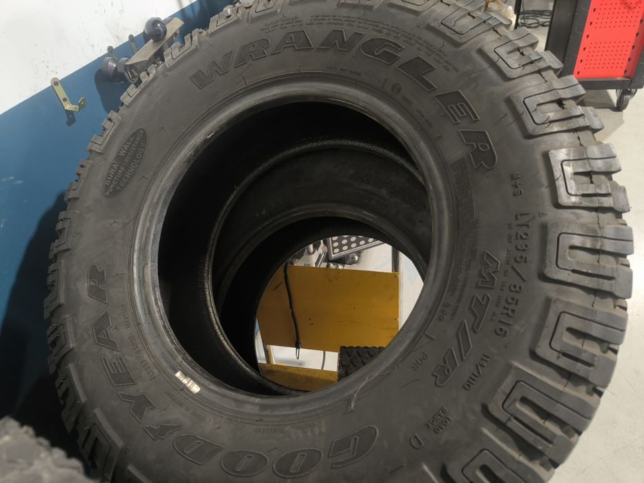 Pneus usados em bom estado