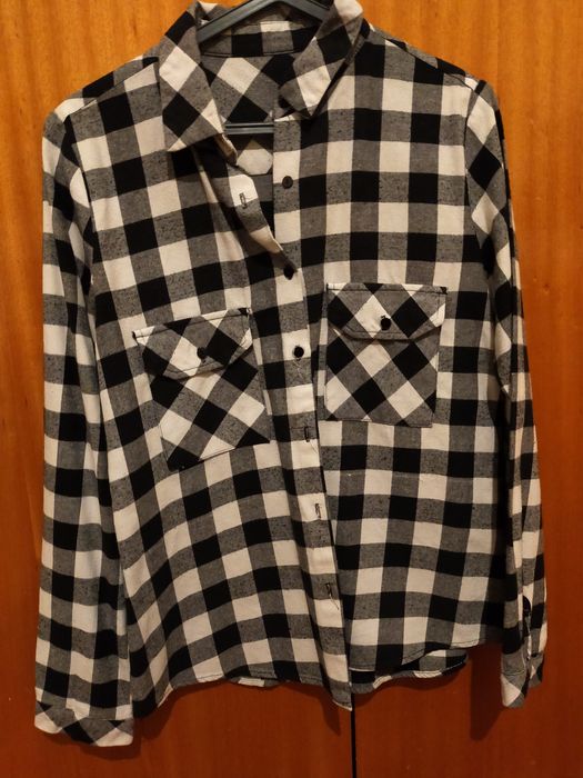 Camisa listrada preta e branca da Begreh - tamanho M / 38