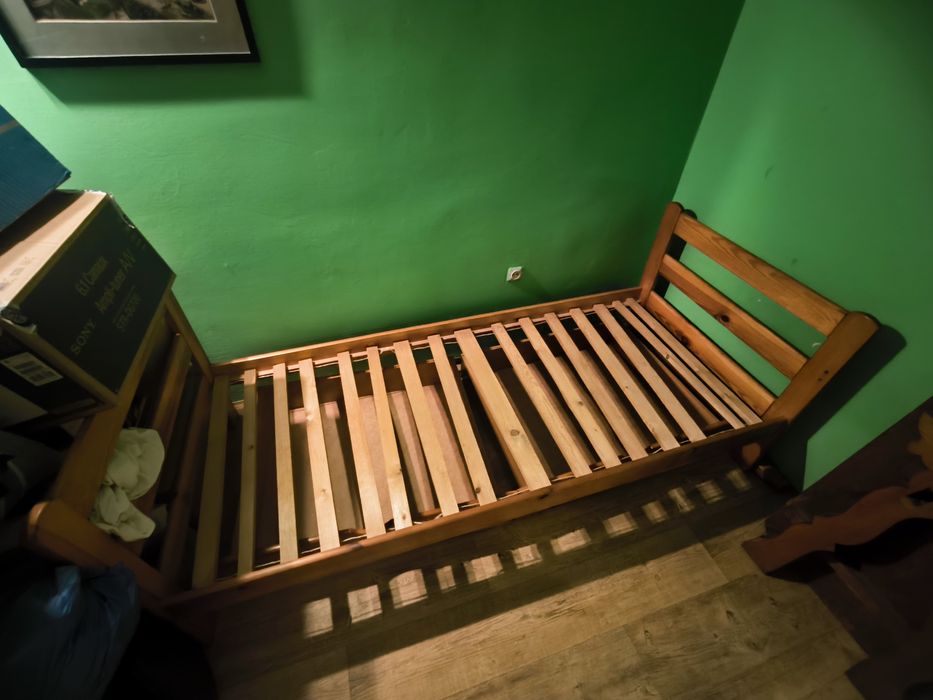 Łóżko drewniane z szufladami + materac