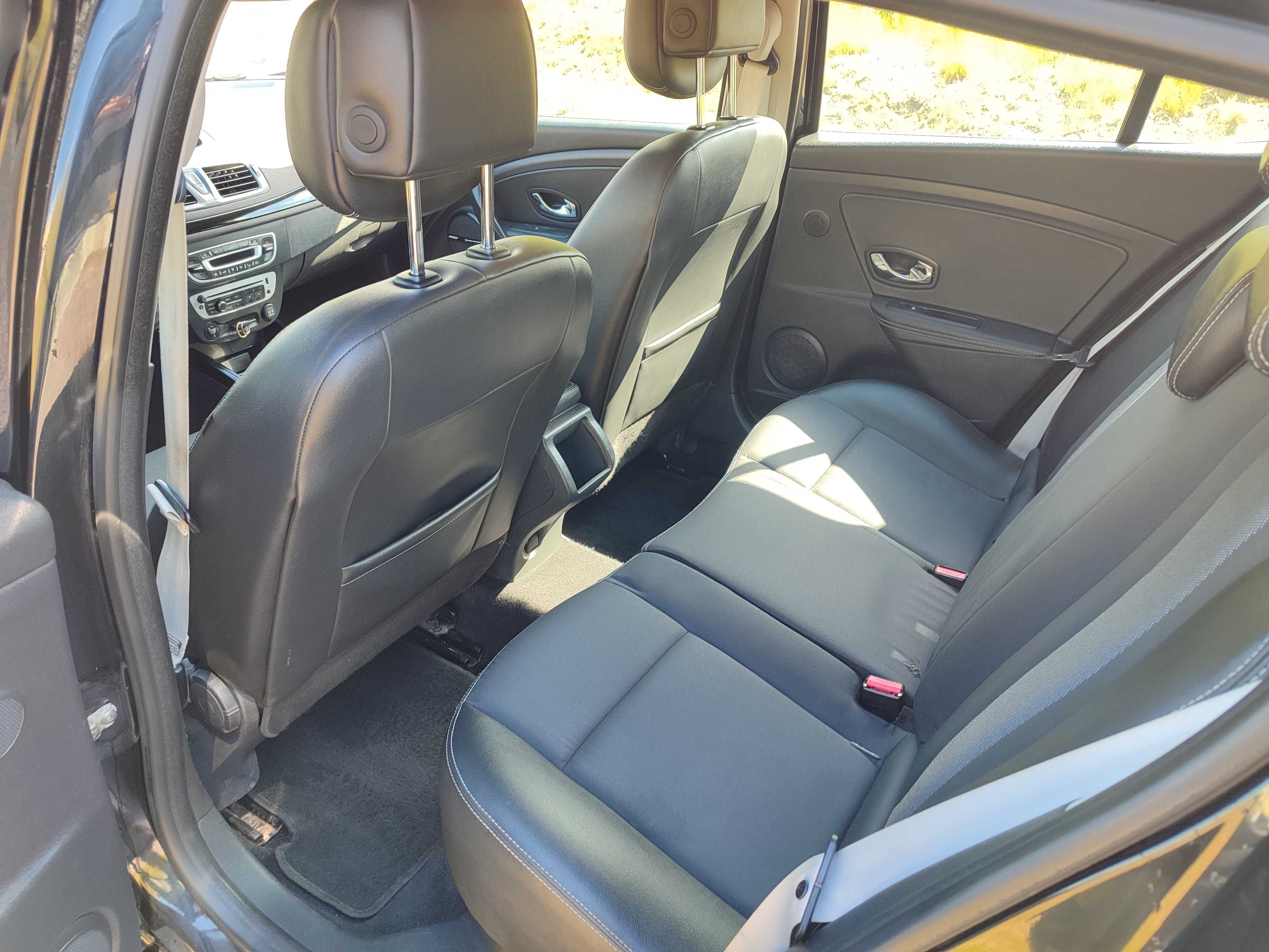 Renault Megane 1.5 dCi 2013 rok. Przebieg 146 tyś, wersja Bose Edition