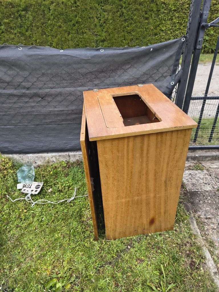 Szafka pod maszynę do szycia
