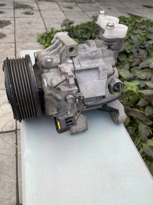 Компрессор кондиционера Subaru
