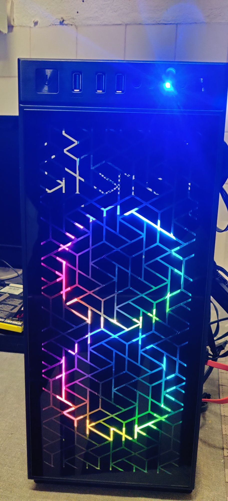 PC  Ryzen Gamer full RGB Machine Gráfica 6GB GDDR5 c/Garantia