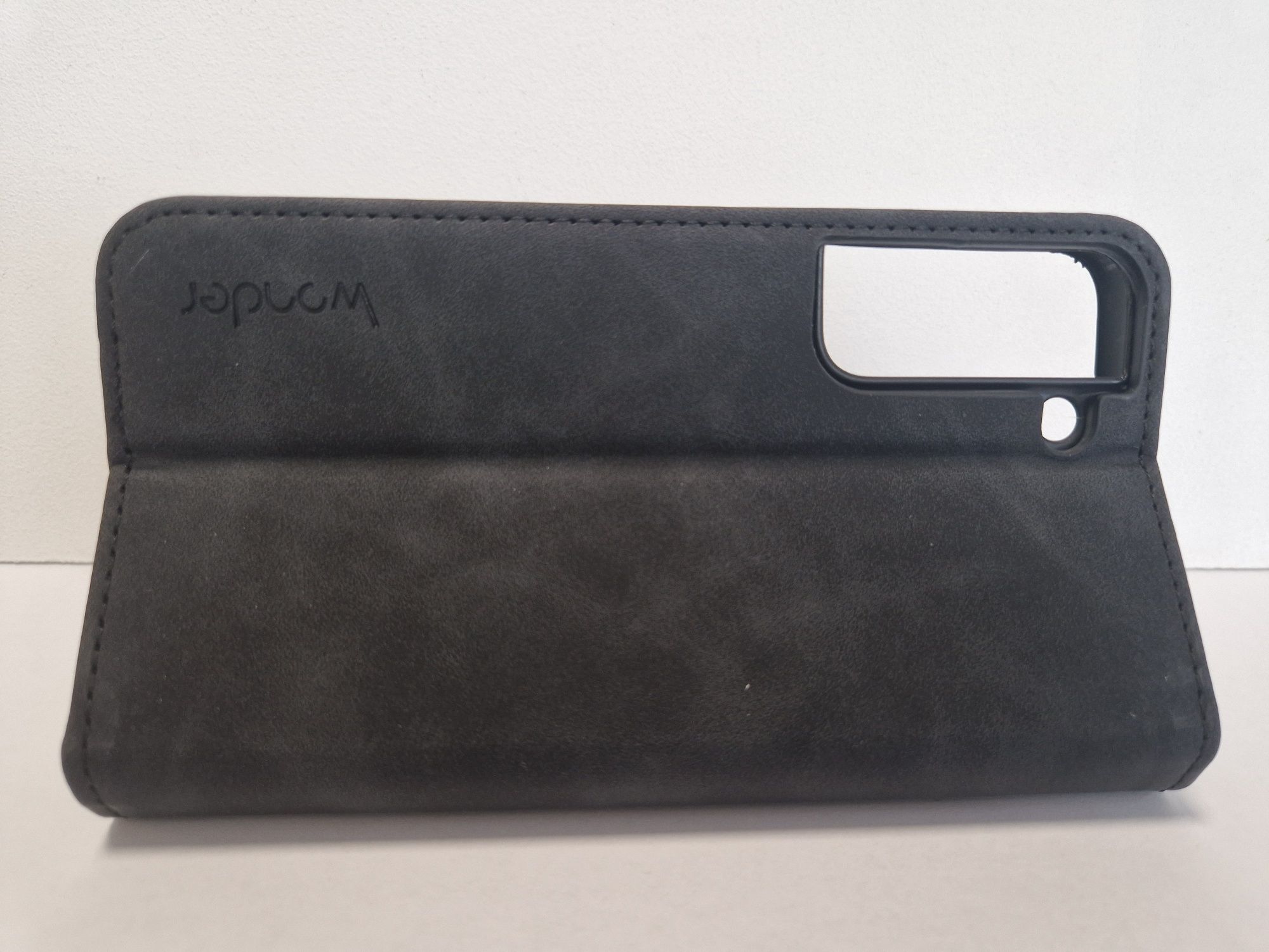 Kabura Wonder Smart do Samsung Galaxy S22 czarna