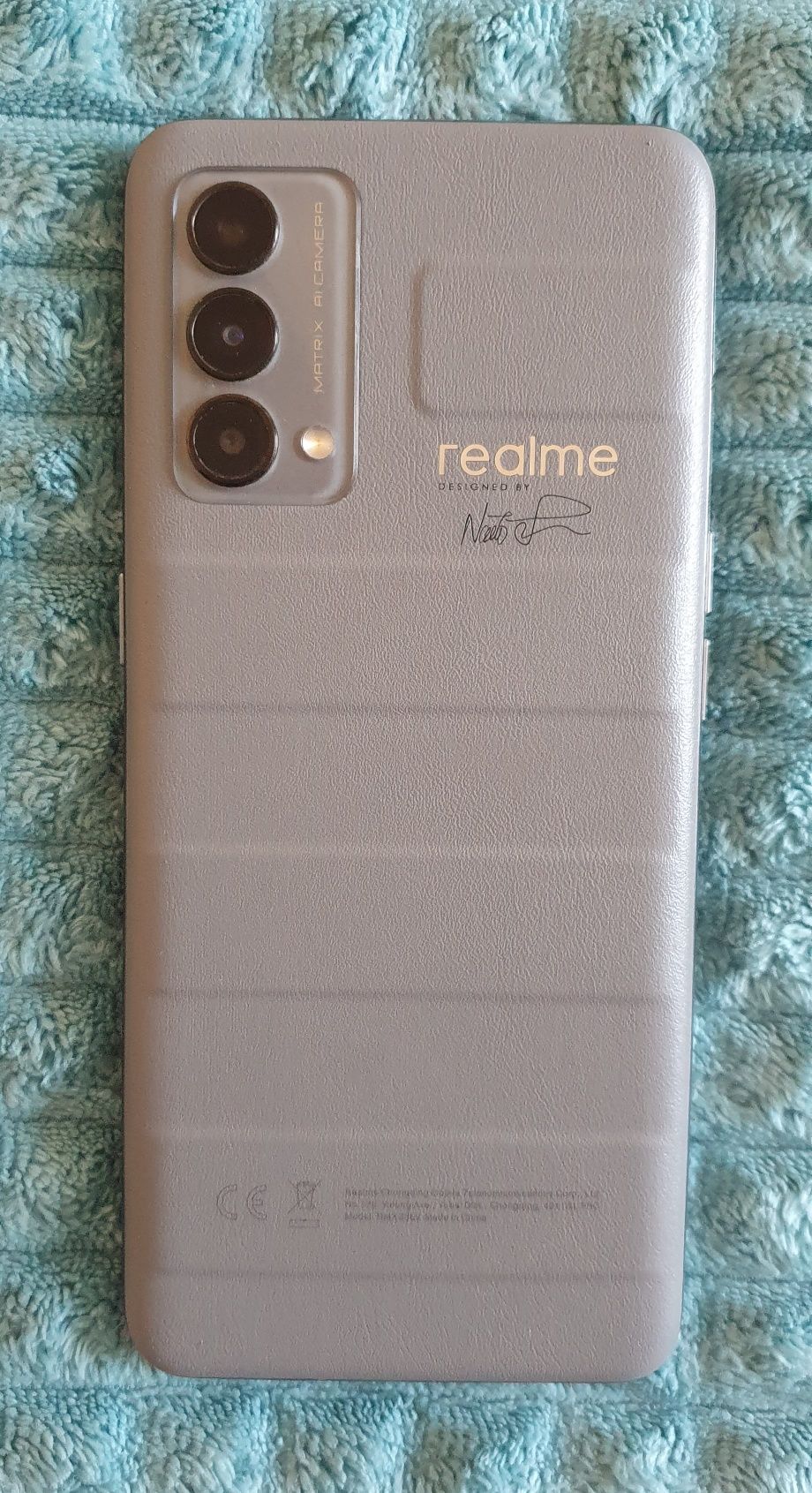 Продам классный телефон "Realme RMX3363"