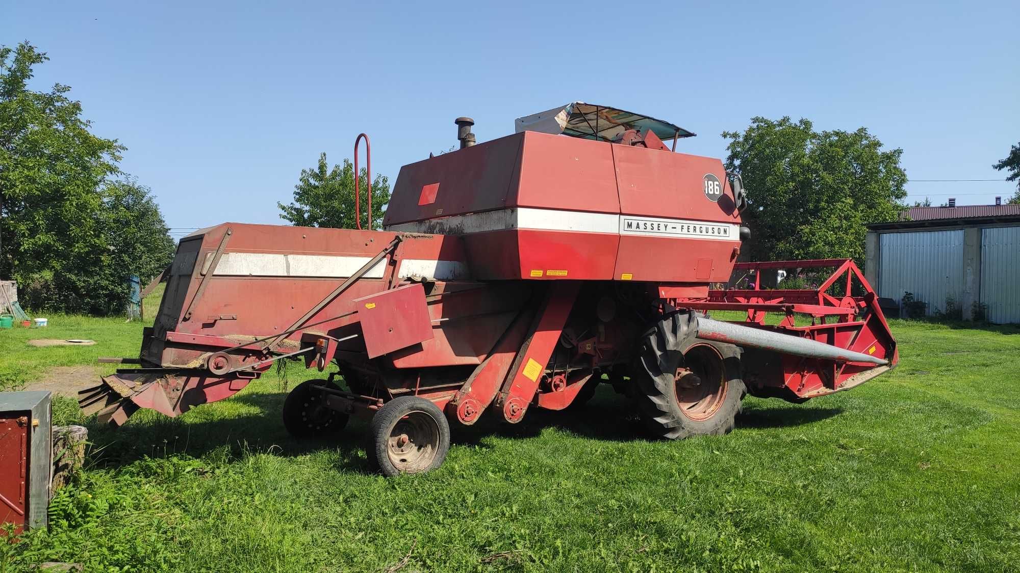 Kombajn zbożowy Massey Ferguson