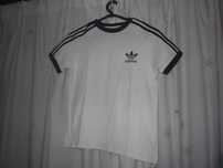 "T-shirt" Adidas criança: 1 euro