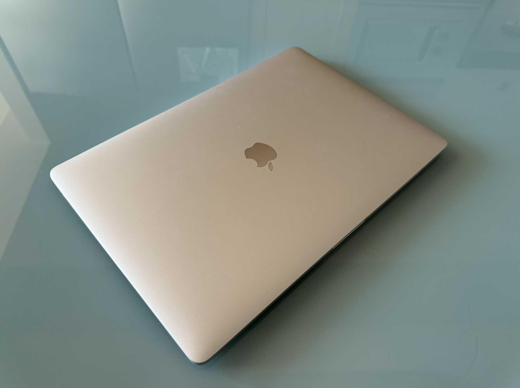 MacBook Pro 15'' 16GB