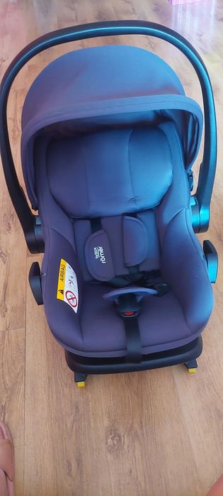 :fotelik samochodowy  Britax Romer
Britax Romer Baby-Safe Core z bazą
