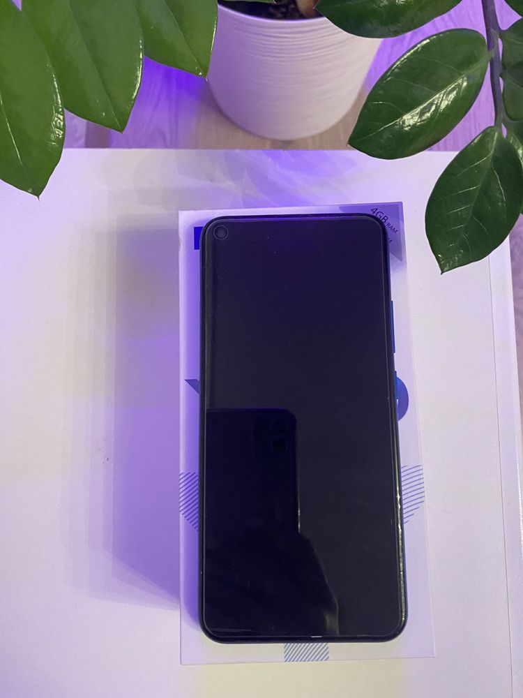 Смартфон Vivi Y30