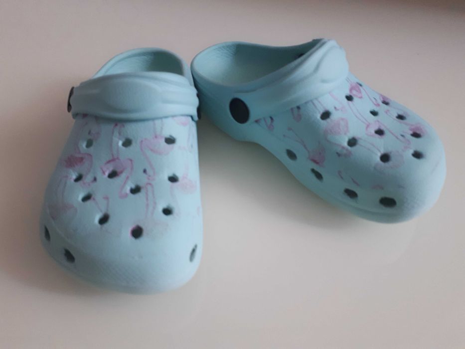 Klapki typu crocs r 26 , dziewczęce