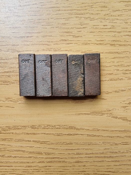 Щетки Электрощетки крановые типа МГ 8х12.5х32 К1. 50 грн. за шт.