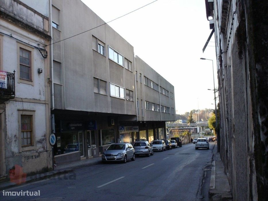 Apartamento T2 para Arrendamento, não mobilado, sem garagem. Fernão...