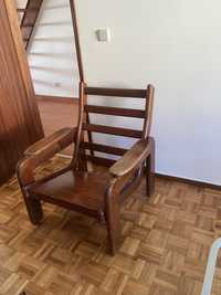 Cadeira poltrona madeira antiga