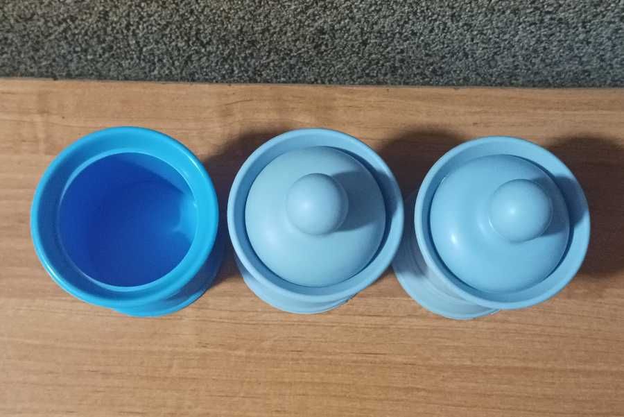 Pojemniki plastikowe na przyprawy 3 sztuki z PRL-u