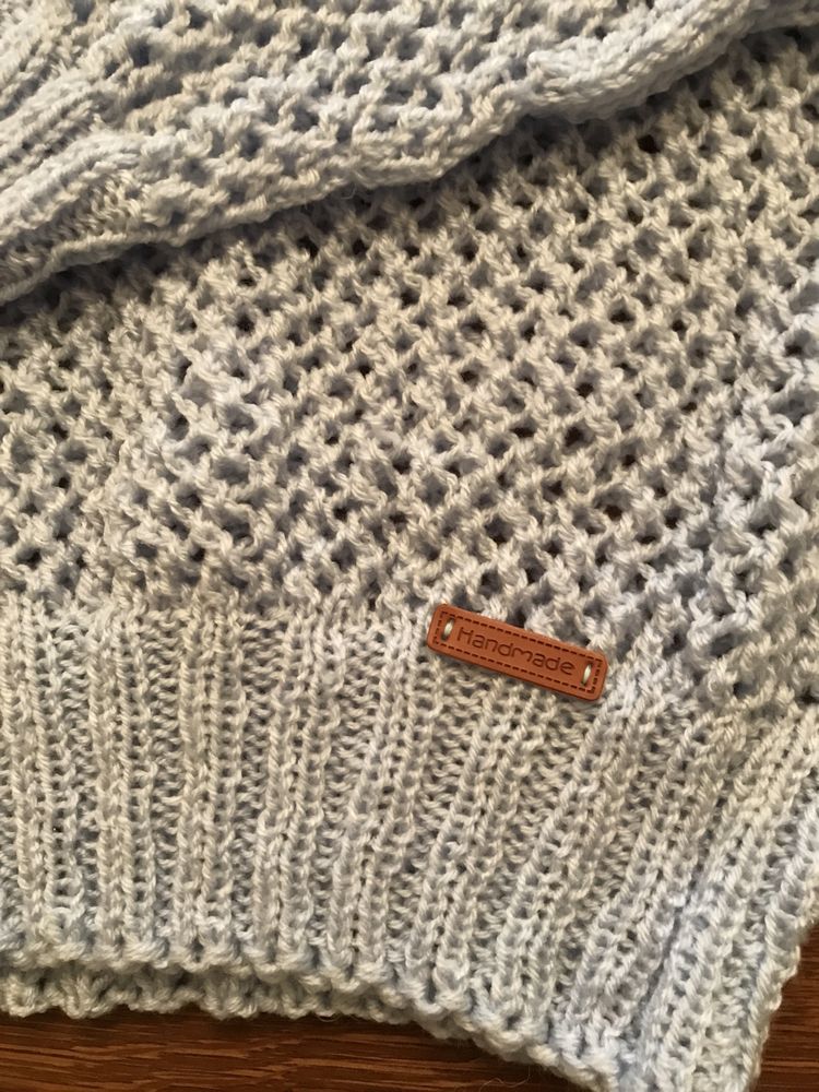 Sweter ręcznie robiony