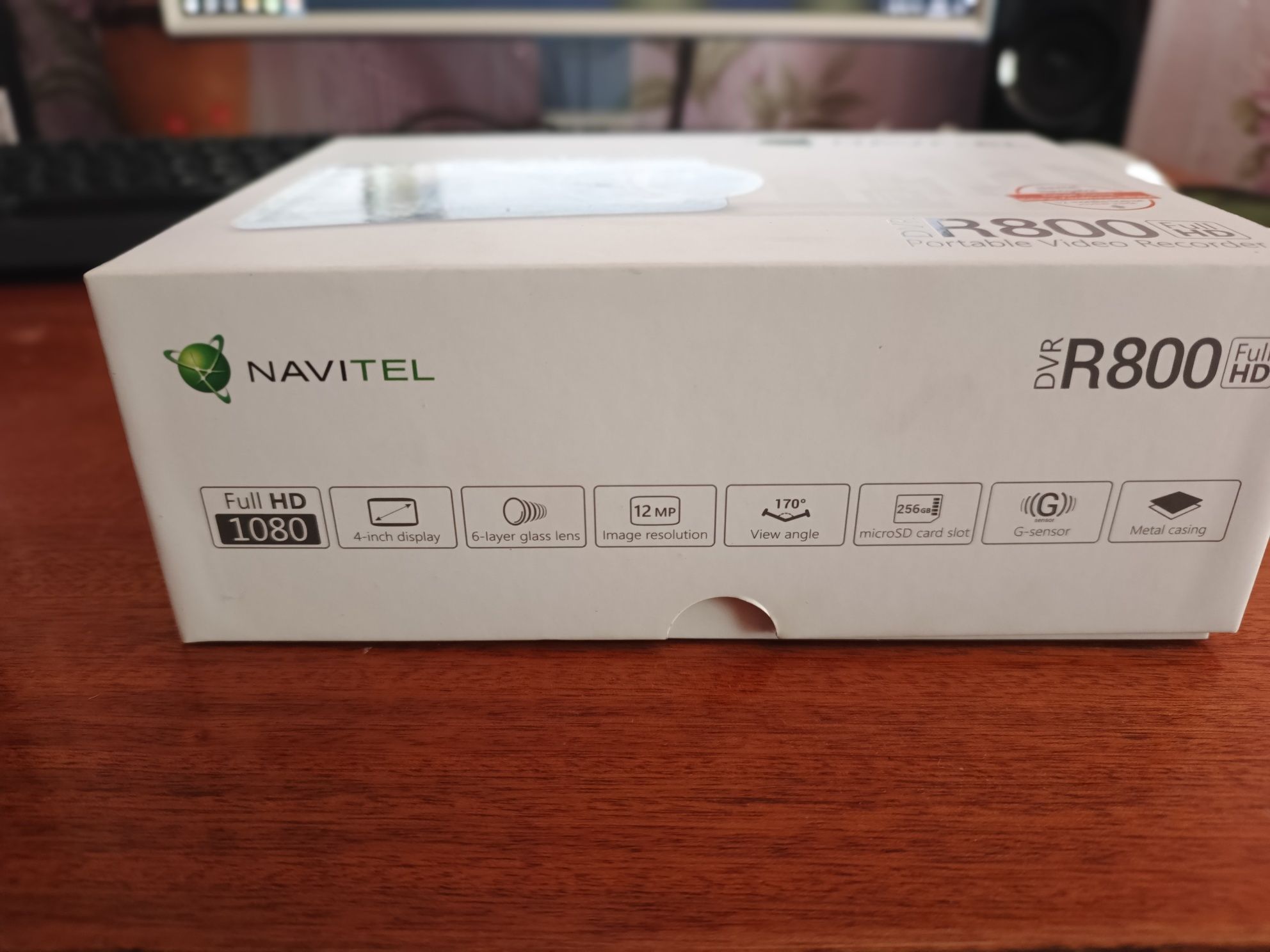Видеорегистратор Navitel R800
