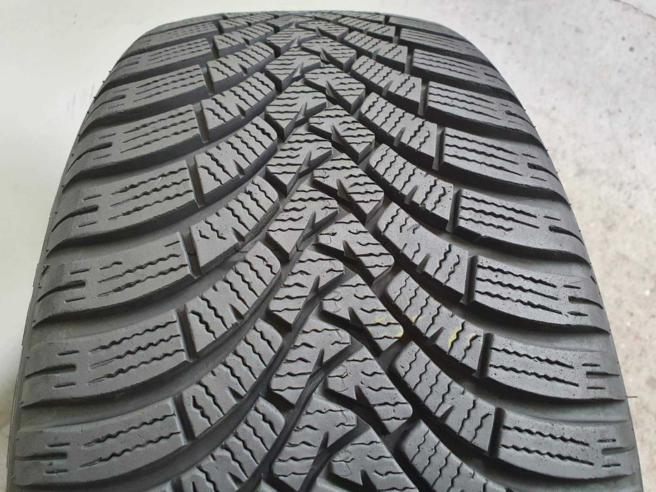 2x Falken Eurowinter HS01 225/50r18 7,5mm