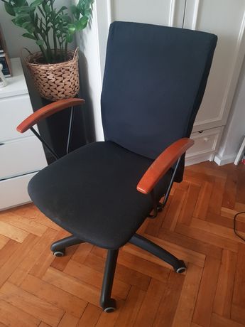 Fotel obrotowy biurowy krzesło czarne
