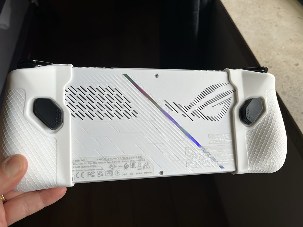Asus Rog Ally Z1 Extreme