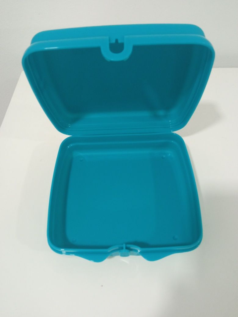 Caixa sanduiche NOVA TUPPERWARE