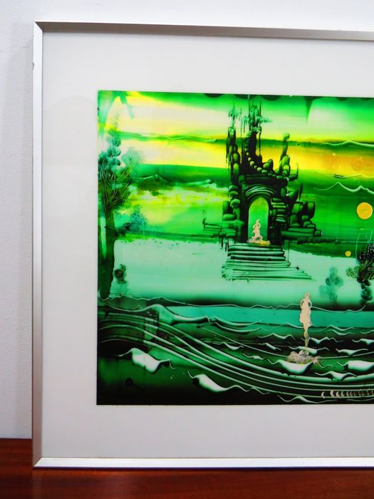 Pintura sob acrílico.