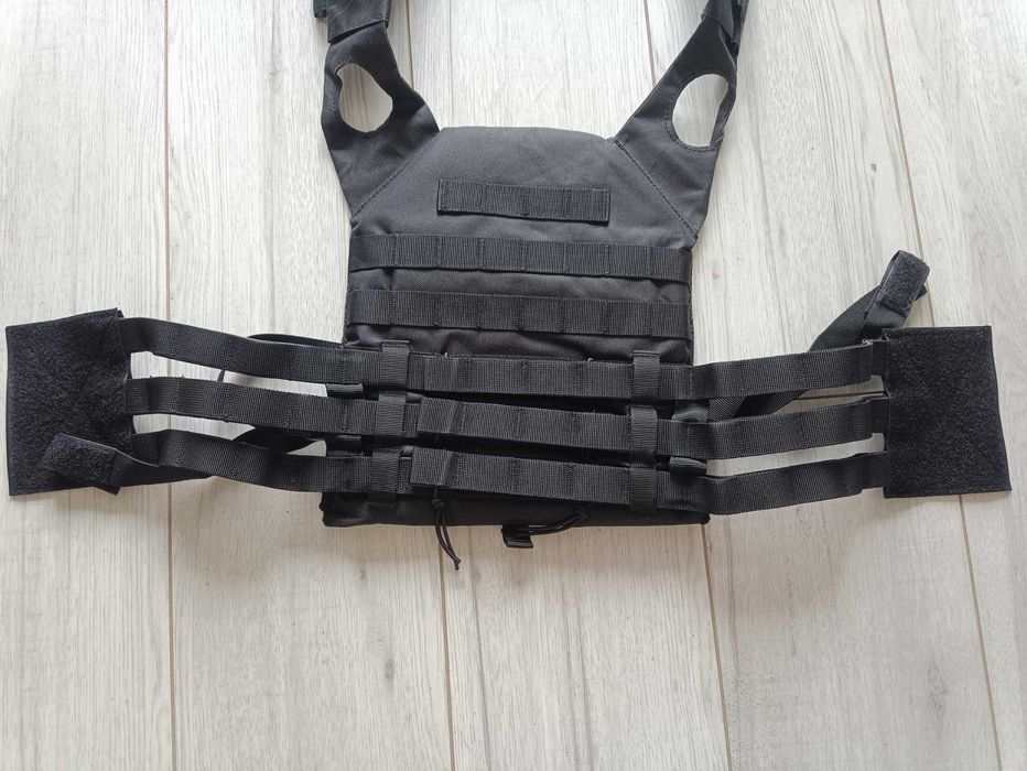 Kamizelka taktyczna koloru czarnego. Dla policjanta , ochrony. Moll