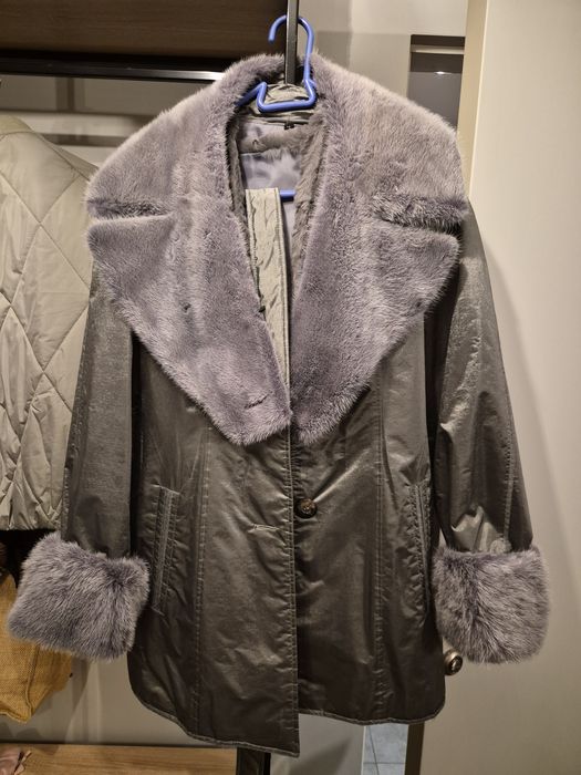 Зимняя куртка на подкладке из кролика с воротником из голубой норки