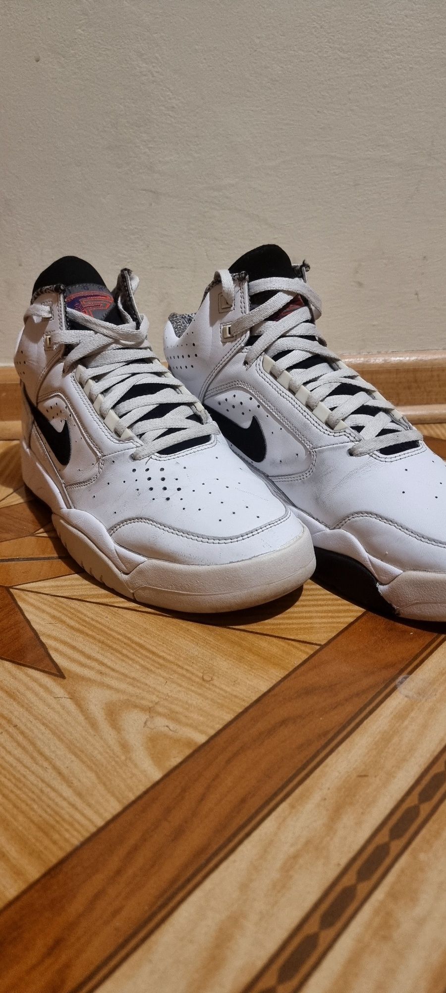 Nike Air Flight Mid 42,5