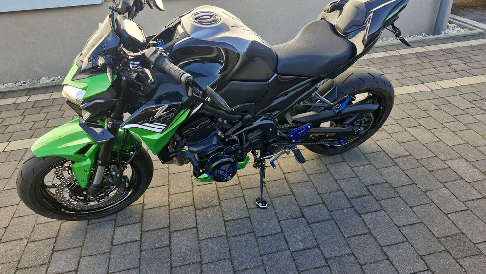 Kawasaki z 900 rok 2023
