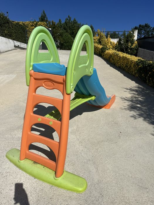 Escorrega crianca