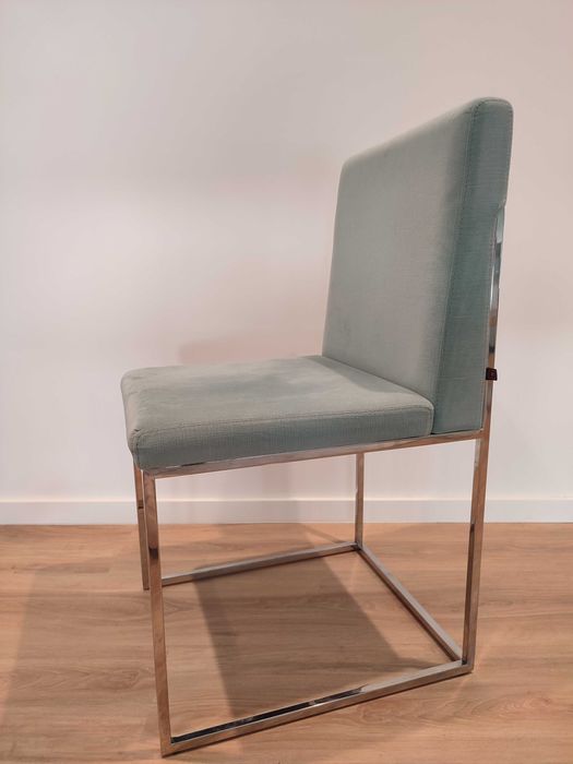 Mesa de Jantar Gaudi Laskasas + Cadeiras Peter Laskasas Como novo