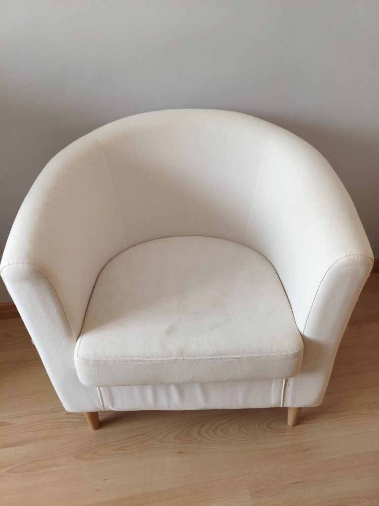 Cadeirão branco - 77cm largura