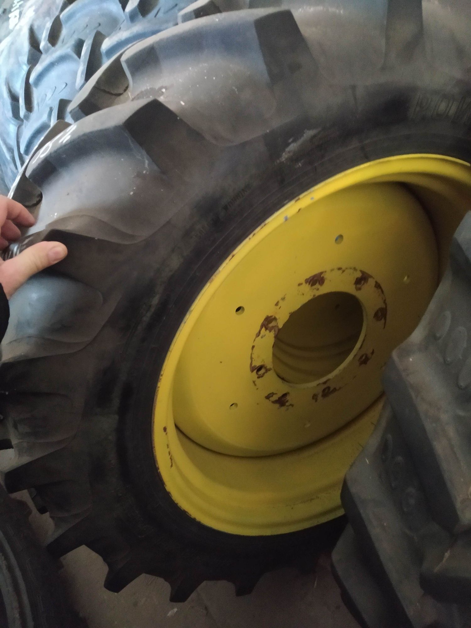Koła wąskie 270/95 do międzyrzędzi 11.2 r28 11.2 r44 Case John Deere