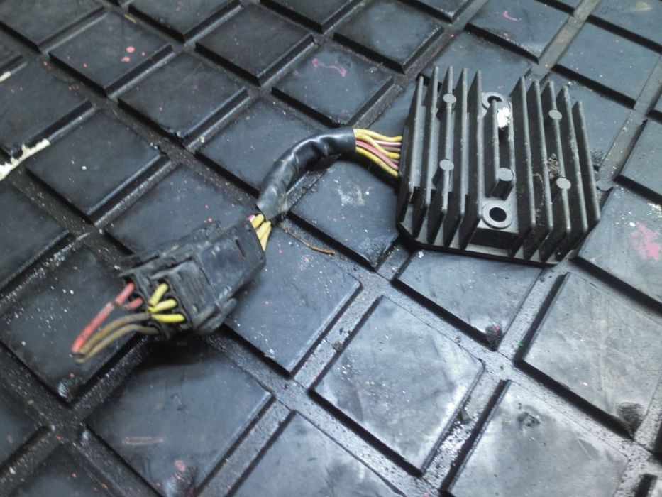 BMW F 650 GS 08 13 Regulator napięcia SH5416 12