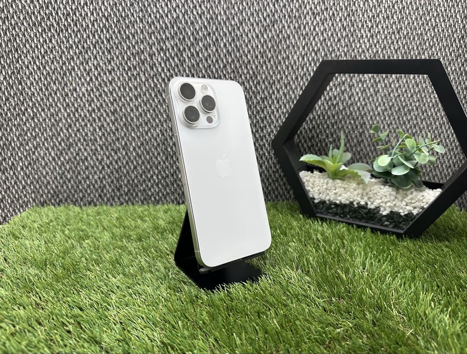 iPhone 15 Pro Max 256Gb АКБ 91% Neverlock White Titanium Айфон