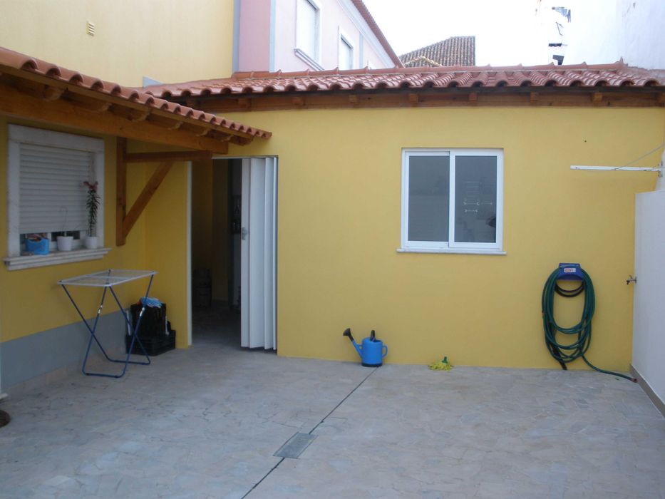 Moradia T4 com Garagem ,Sótão, Quintal e Terraço