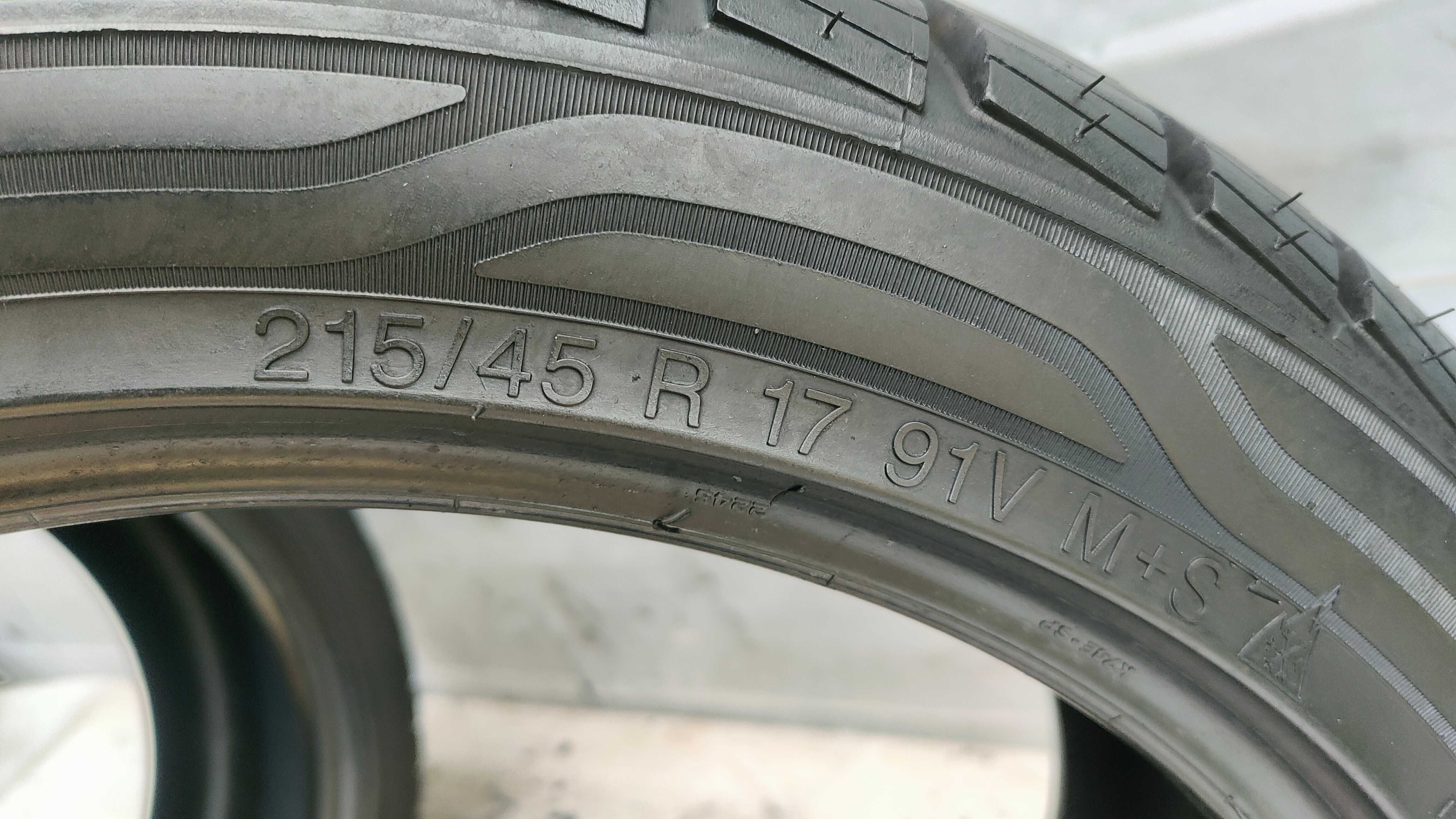Opony Całoroczne 215/45/17 Vredestein 2szt 7,5mm