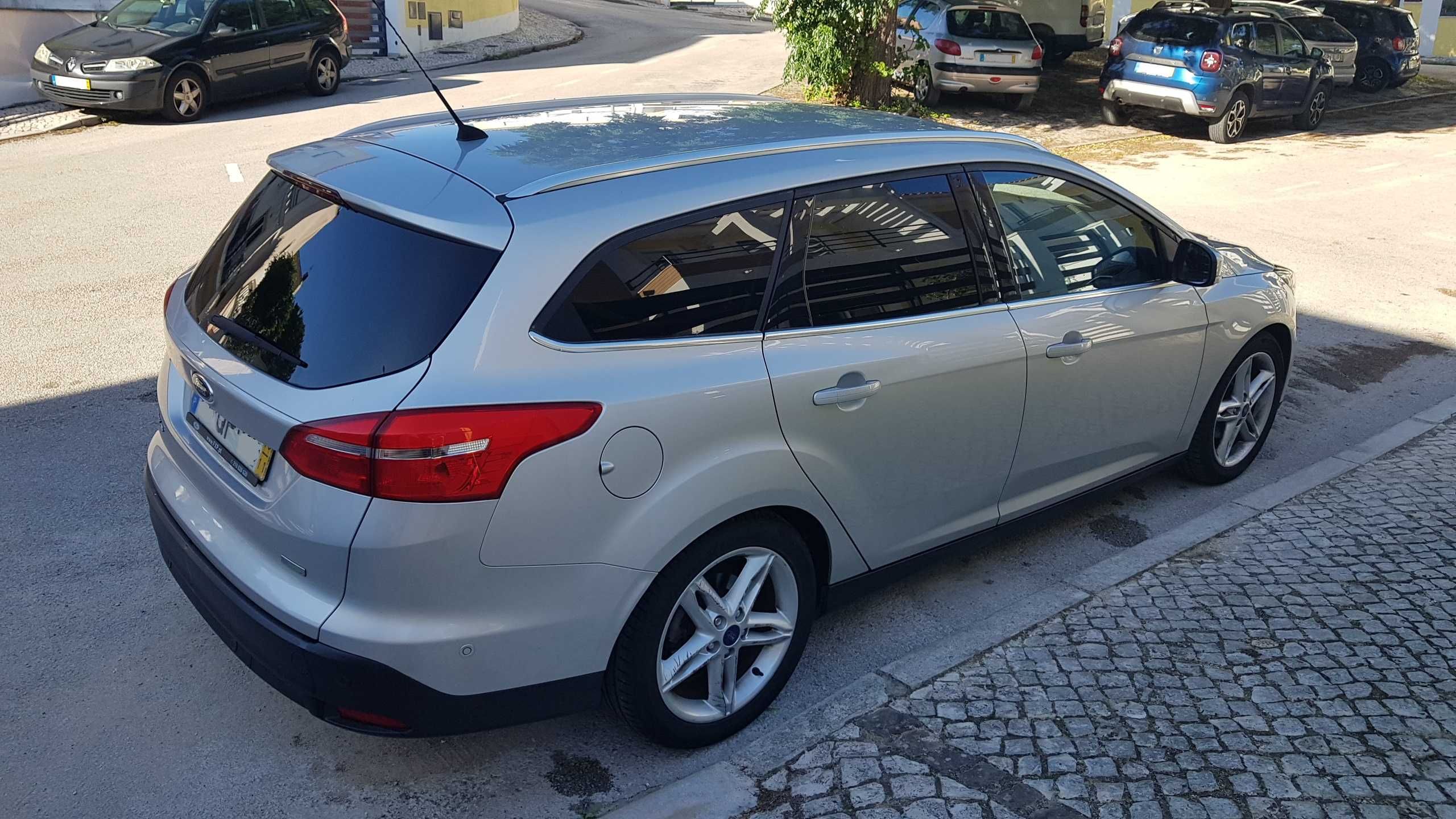 Ford Focus SW 1.0 SCTi - Gasolina e GPL