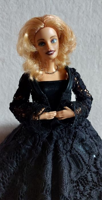 Комплект для Barbie – сукня з корсетом + мереживна накидка + букет