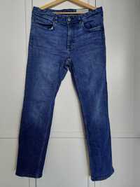 Męskie granatowe jeansy (straight jeans)