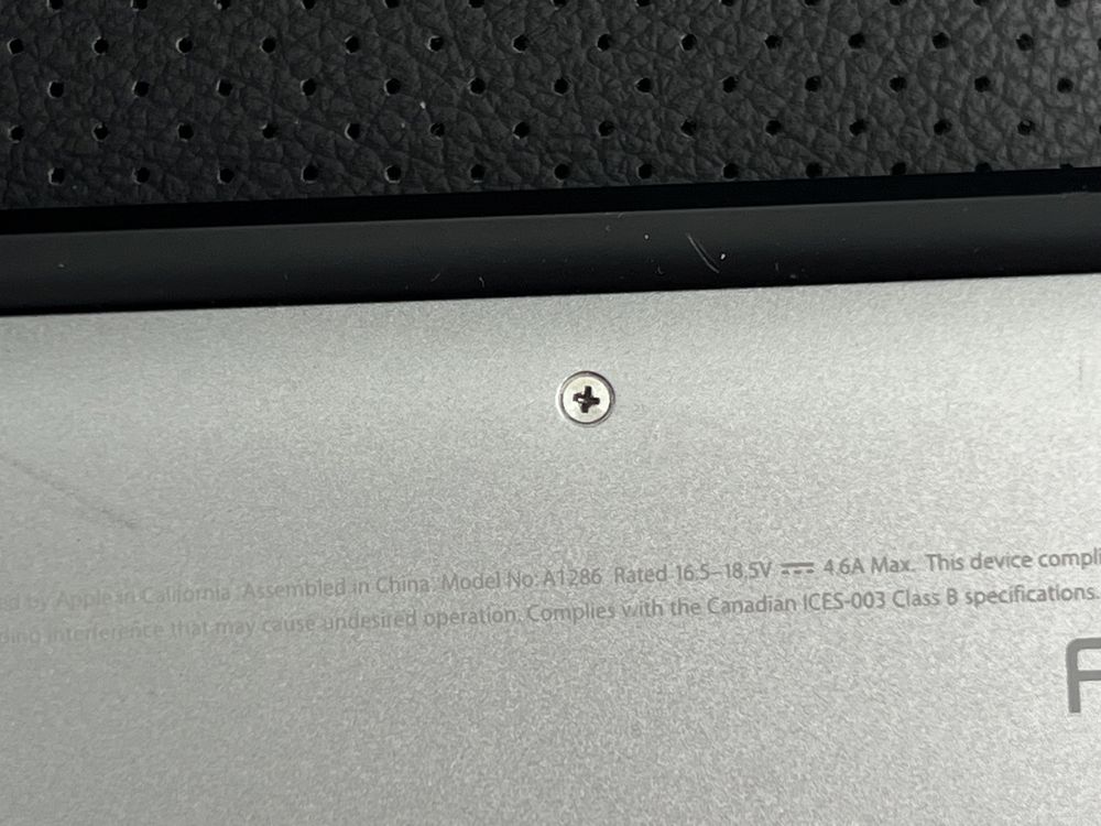 Apple MacBook PRO 15.4 A1286 Оригинал!!!