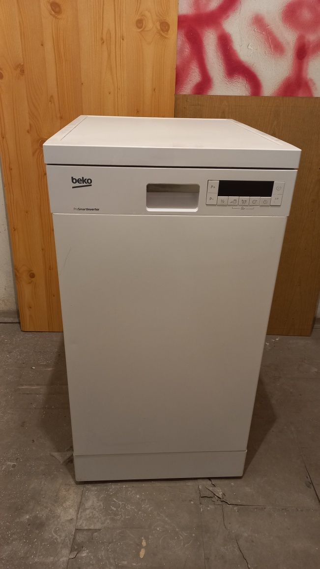 Zmywarka Beko dfs26024w