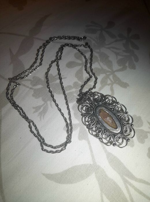 Вінтажний срібний кулон із каменем