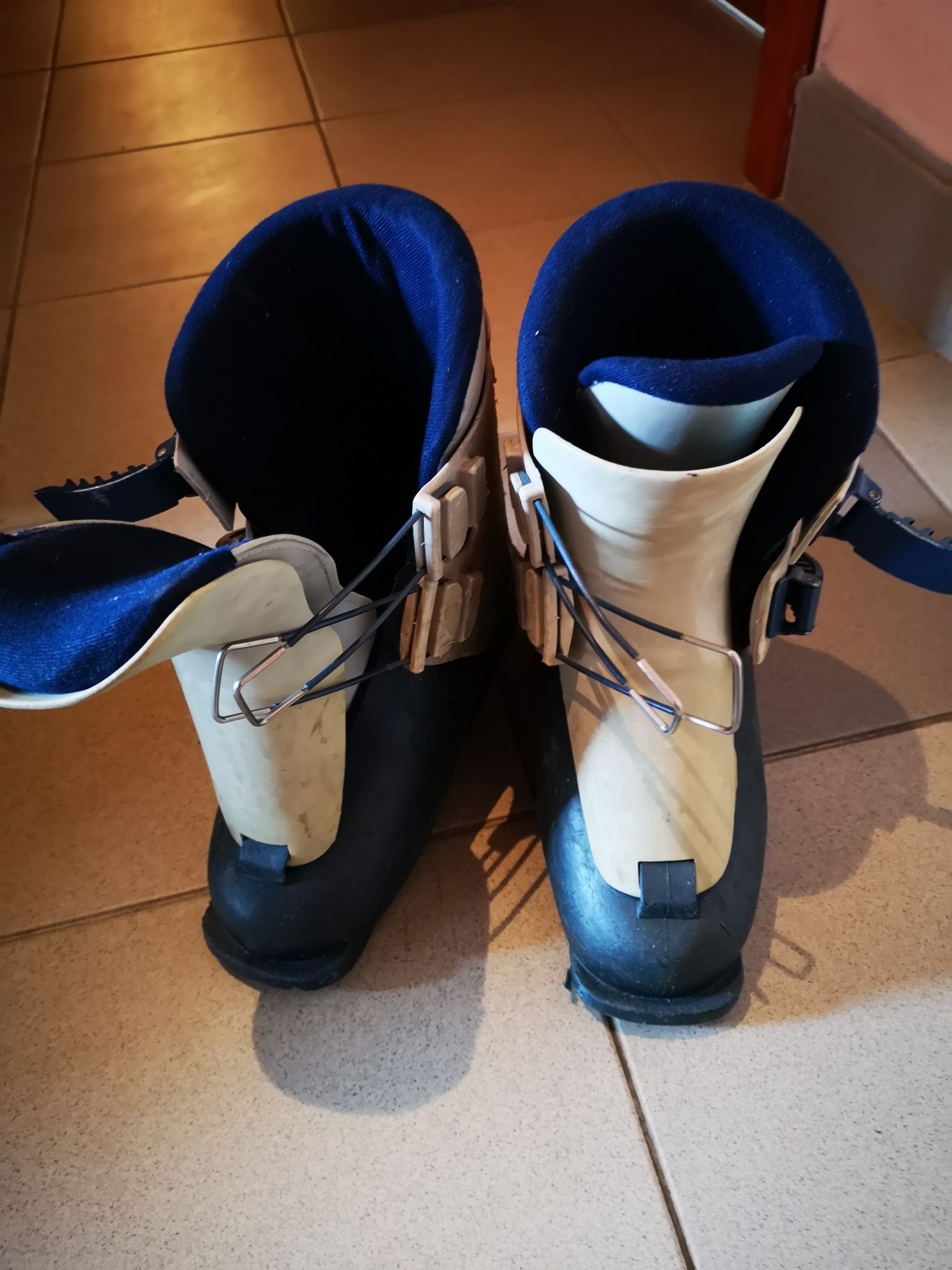 Buty plus narty, kilka rozmiarów